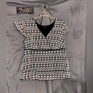 Venezia Black and White Polka Dot V-Neck Short Sleeve Top